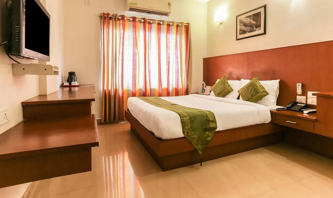 Oyo 16864 Soubhagya Residency Hotel Thalassery
