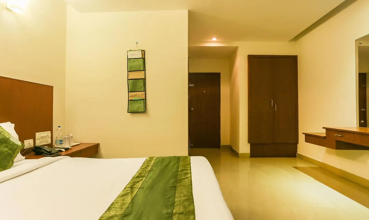 Oyo 16864 Soubhagya Residency Hotel Thalassery