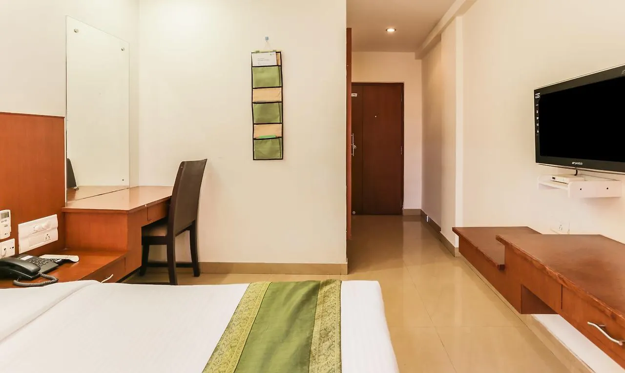Oyo 16864 Soubhagya Residency Hotel Thalassery India