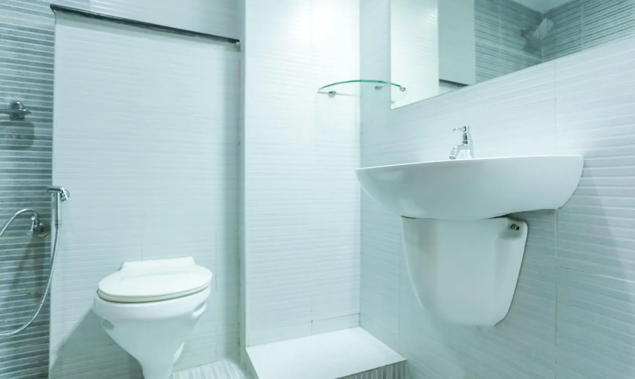 Oyo 16864 Soubhagya Residency Hotel Thalassery 3*,