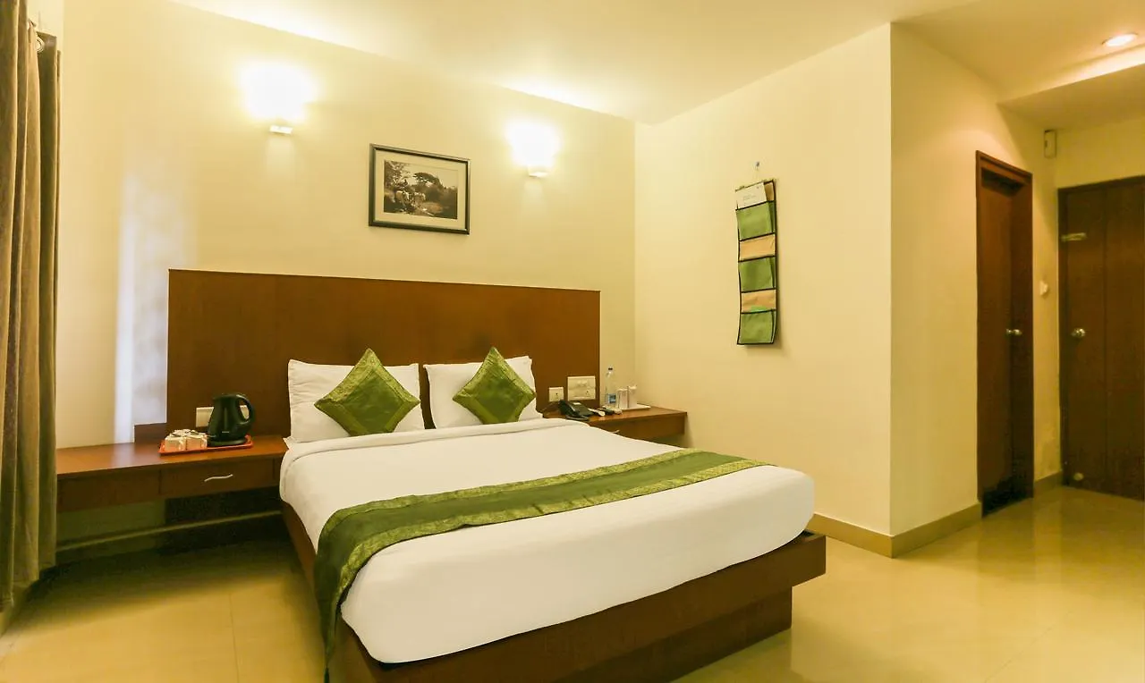 Oyo 16864 Soubhagya Residency Hotel Thalassery