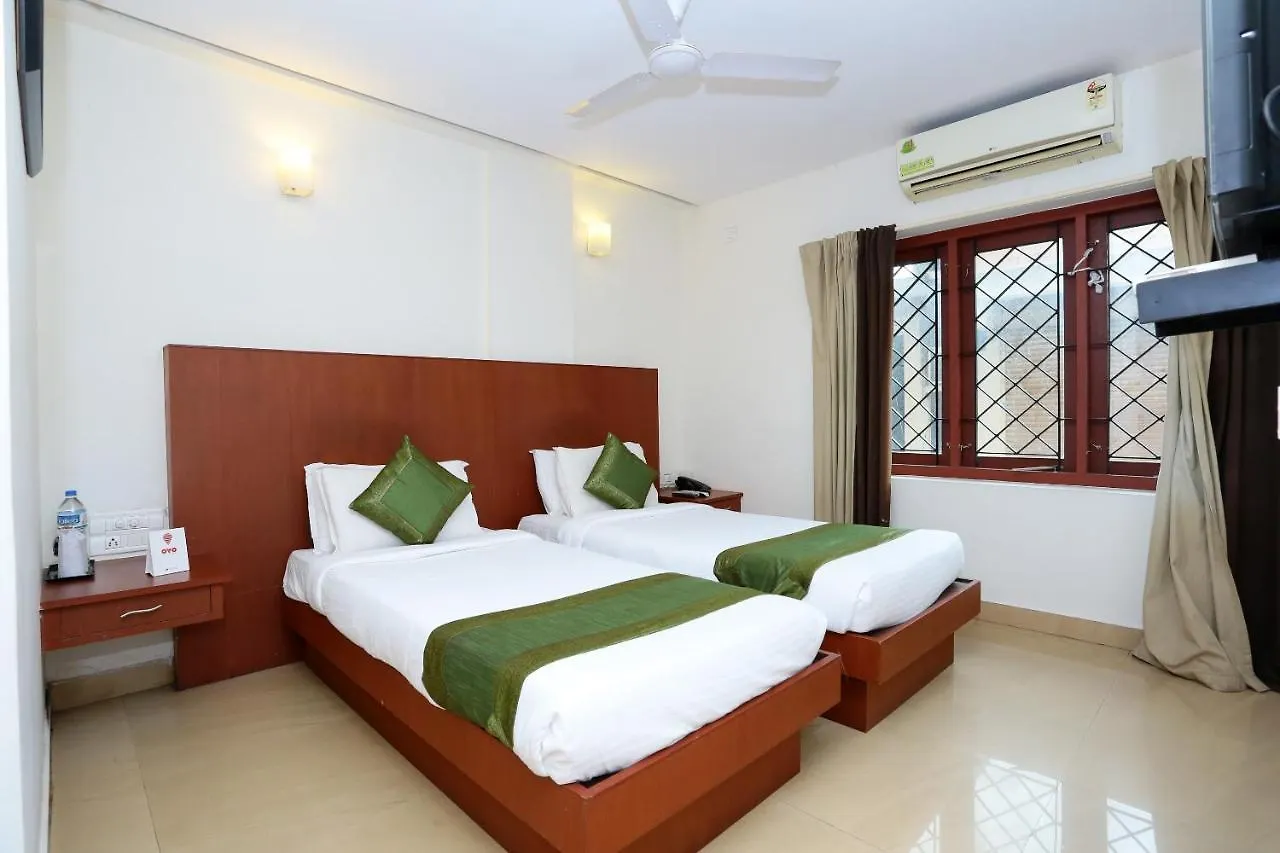 ***  Oyo 16864 Soubhagya Residency Hotel Thalassery India