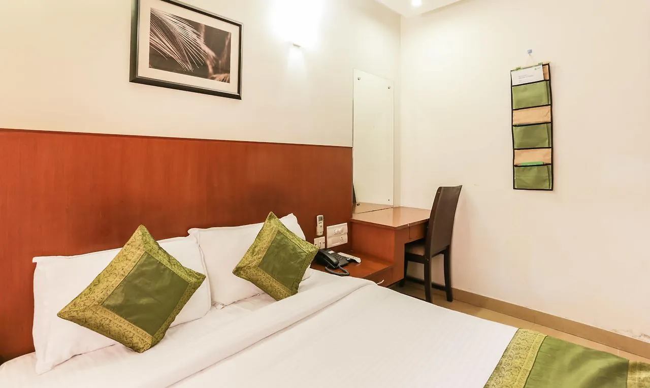 Oyo 16864 Soubhagya Residency Hotel Thalassery