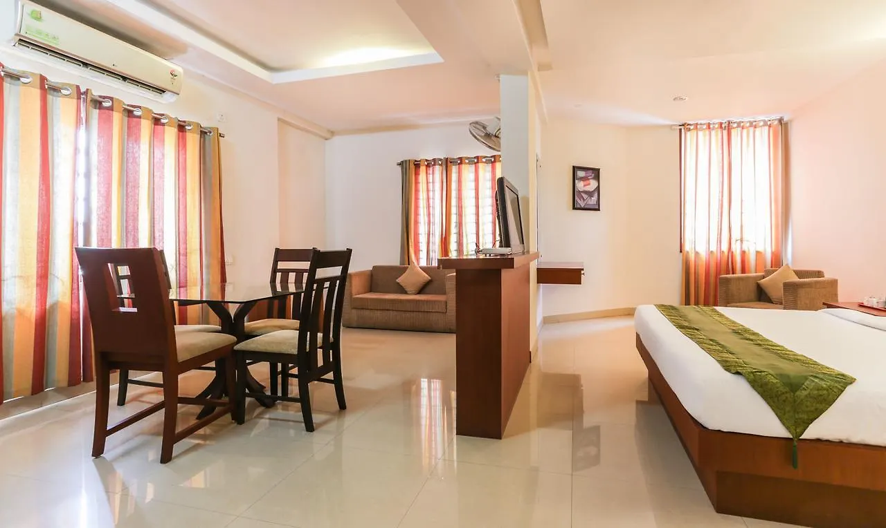 Oyo 16864 Soubhagya Residency Hotel Thalassery