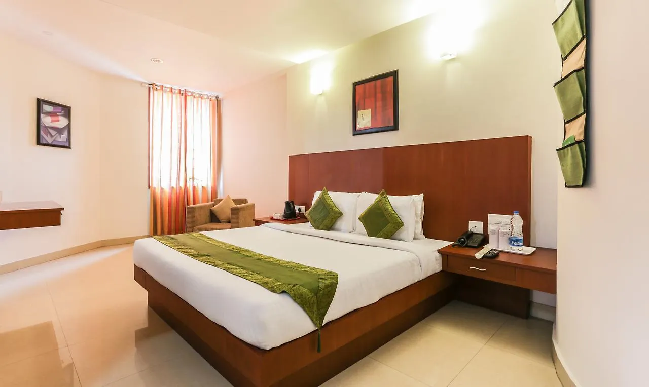 Oyo 16864 Soubhagya Residency Hotel Thalassery