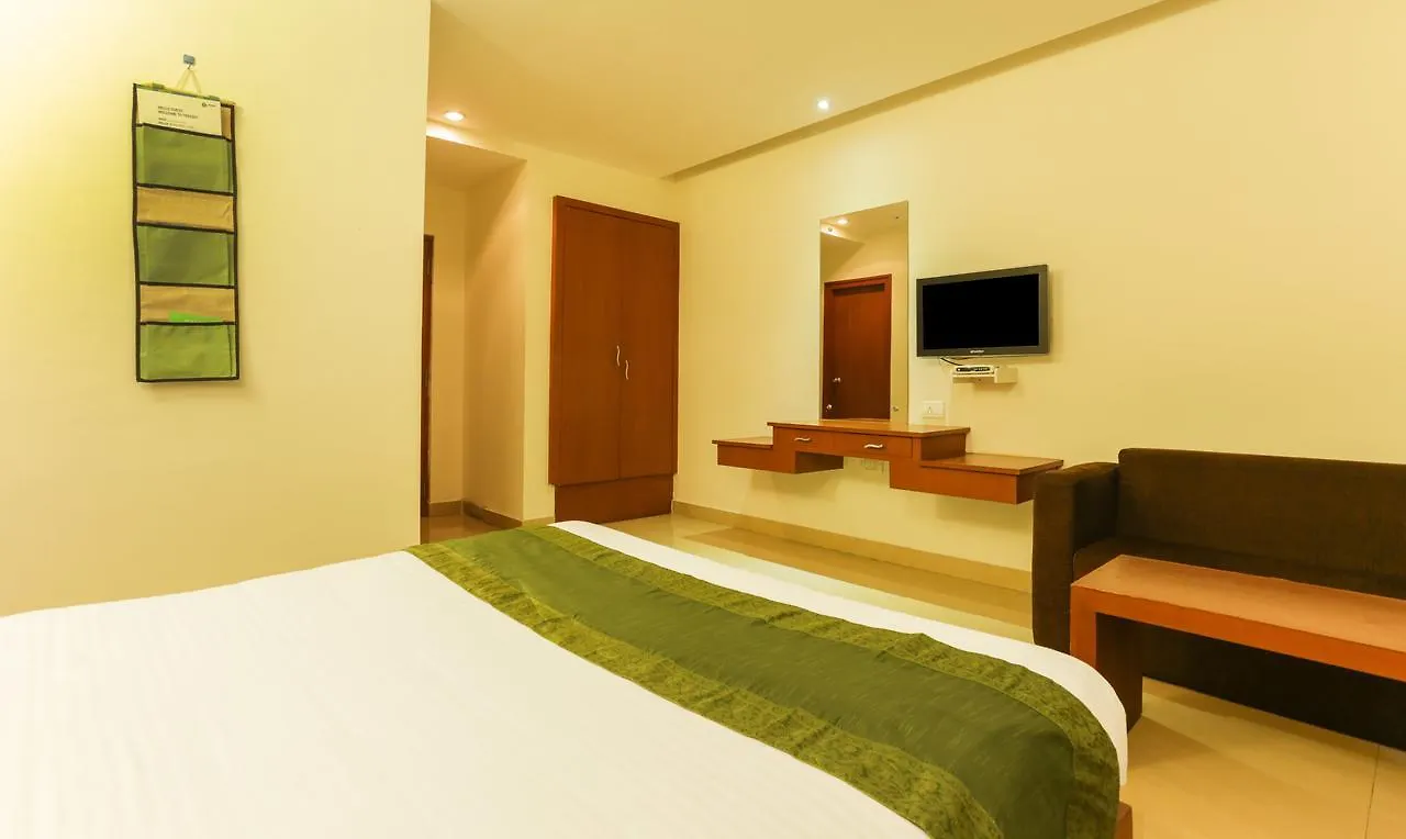 Oyo 16864 Soubhagya Residency Hotel Thalassery India